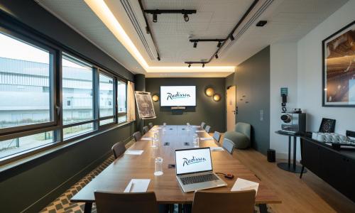 Radisson Hotel Reims - photo 2