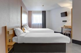 B&B HOTEL Reims Centre Gare - photo 23