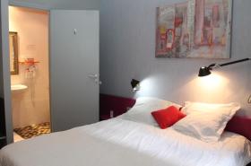 Hôtel Latino Reims Centre - photo 17