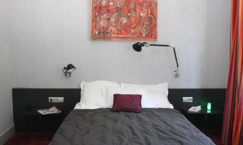 Hôtel Latino Reims Centre - photo 1