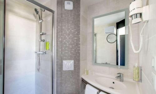 Brit Hotel Reims La Neuvillette - photo 3