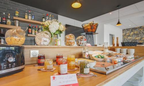 Brit Hotel Reims La Neuvillette - photo 1