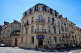 Brit Hotel Aux Sacres Reims Centre - photo 4