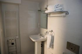 Brit Hotel Aux Sacres Reims, Centre Historique - photo 12