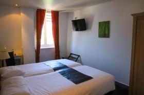 Brit Hotel Aux Sacres Reims, Centre Historique - photo 7