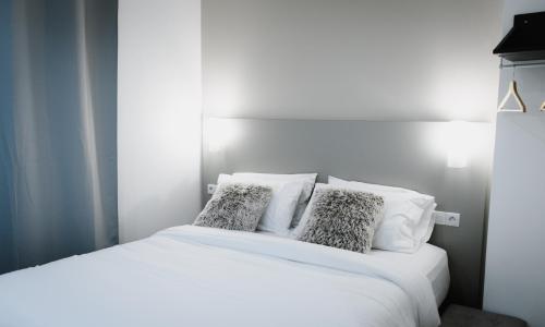 Hôtel des Arcades - photo 2