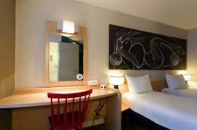 ibis Reims Centre - photo 23